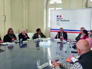 + 16 % de surendettement des ménages