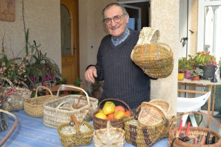 Marcel Debaud perpétue la tradition de la vannerie