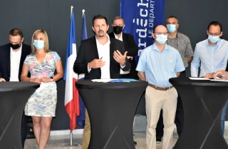Le nouvel exécutif veut marquer sa différence