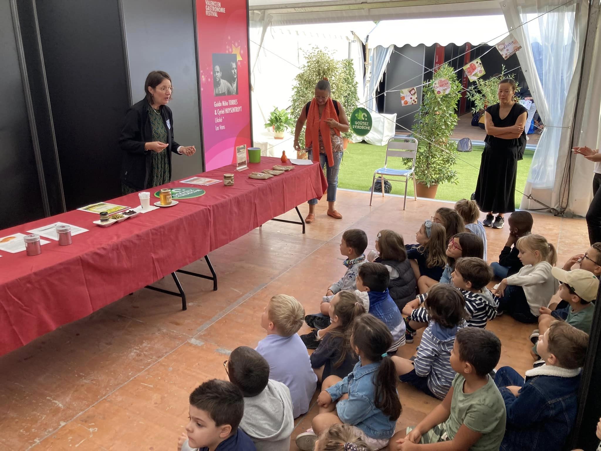 Les écoliers ont "goûté l'Ardèche" à Valence en Gastronomie !