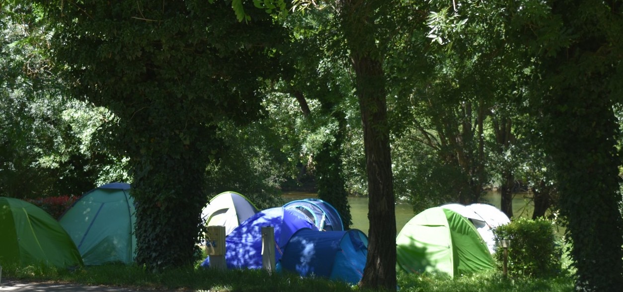 Les élus ardéchois unis pour la réouverture des campings