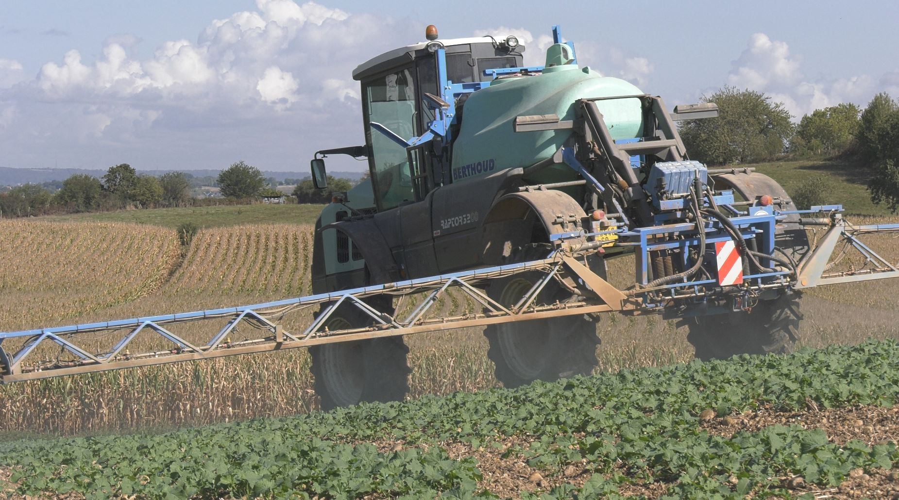 Pesticides : des ministres de l'UE demandent une nouvelle étude d'impact