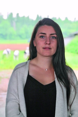 Le repeuplement des élevages touchés par le DNC s’organise 