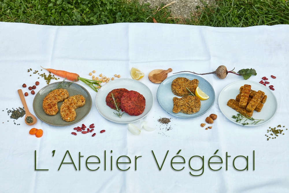 L'Atelier Végétal propose aujourd'hui quatre produits végétaux élaborés à Saint-Michel-de-Chabrillanoux : L'Escapette, le Veggie Fteak, le Pacifish et le Boguet's.
