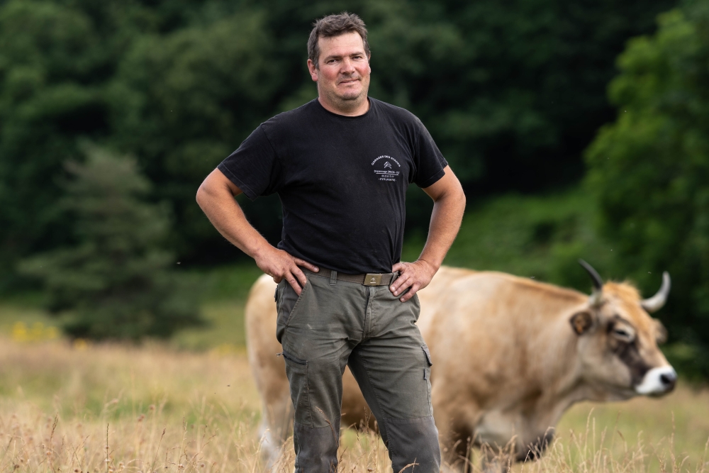 "L’élevage façonne nos paysages et garantit le maintien de la biodiversité sur le plateau ardéchois", estime Ludovic Claret, éleveur à Saint-Jean-Roure.